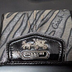 VINTAGE COACH PATENT LEATHER BLACK SILVER WALLET
